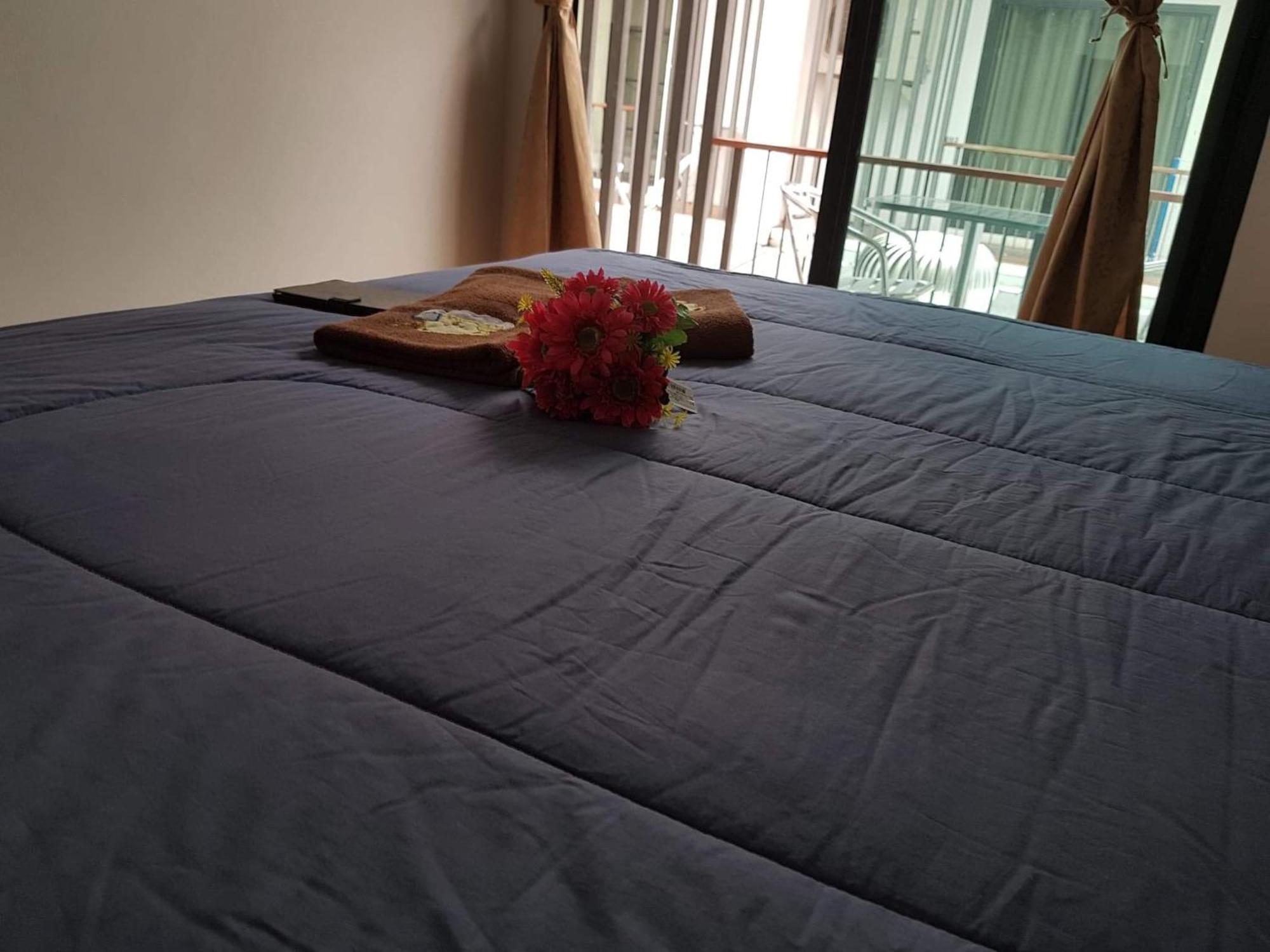 Amaretto Hostel Surat Thani Ngoại thất bức ảnh