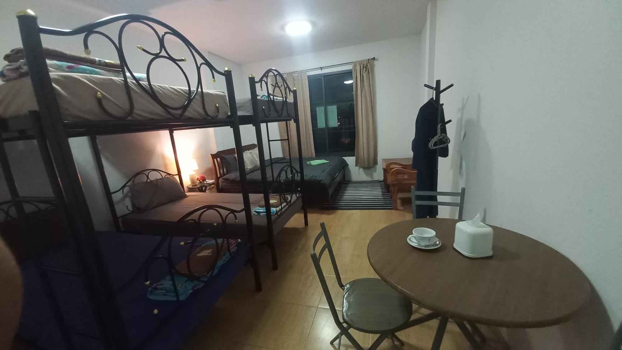 Amaretto Hostel Surat Thani Ngoại thất bức ảnh