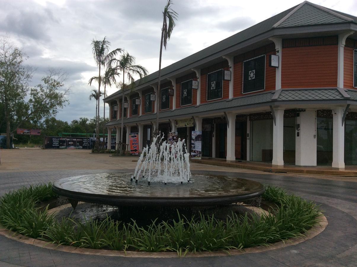 Amaretto Hostel Surat Thani Ngoại thất bức ảnh