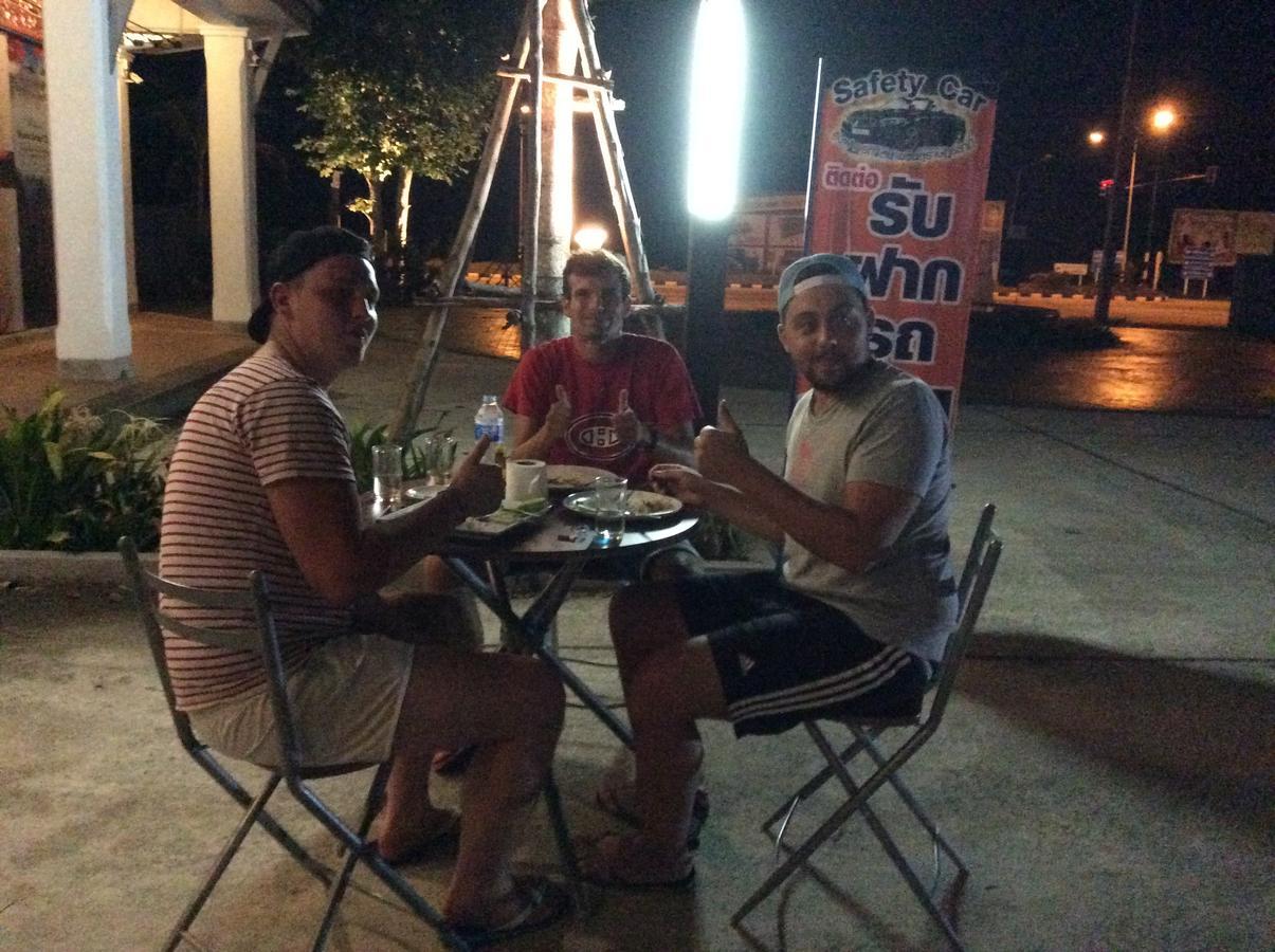 Amaretto Hostel Surat Thani Ngoại thất bức ảnh