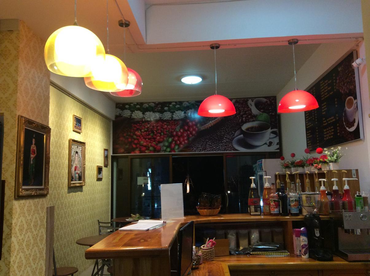 Amaretto Hostel Surat Thani Ngoại thất bức ảnh
