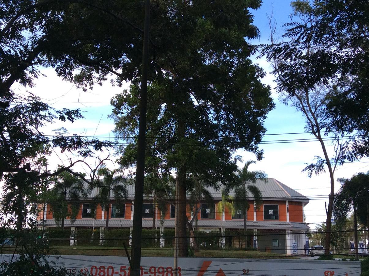 Amaretto Hostel Surat Thani Ngoại thất bức ảnh